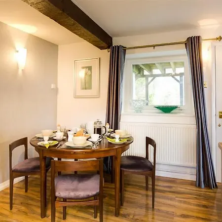 Riverbank Hideaway ניובי ברידג'